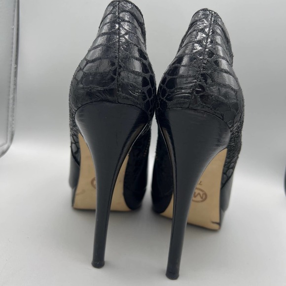 Michael Michael Kors black booties size 7 - Picture 5 of 10